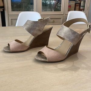 Chinese laundry, worn twice platform sandal, high heel shoe